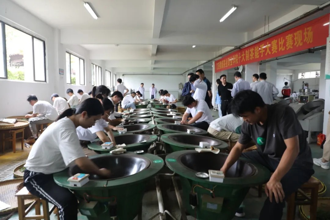 江西婺源茶業職業杏盛第二屆5.21國際茶日暨職業教育活動周隆重開幕